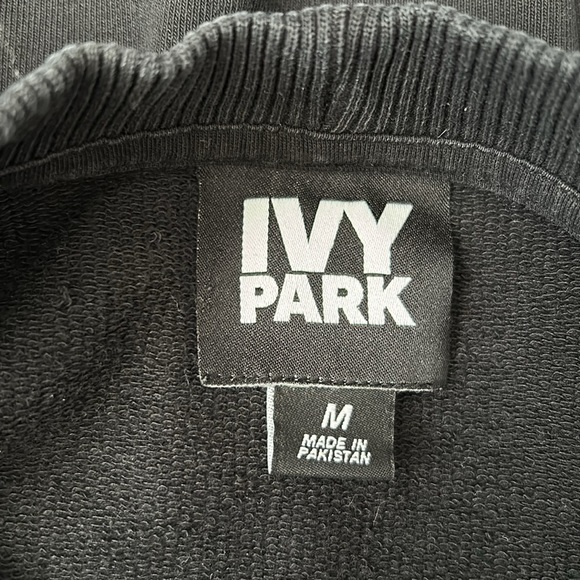 Ivy Park Logo Sweatshirt In Black, size Medium - Picture 7 of 11